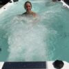 Nager avec le spa de nage Malaga et se reposer avec les 2 places de massage